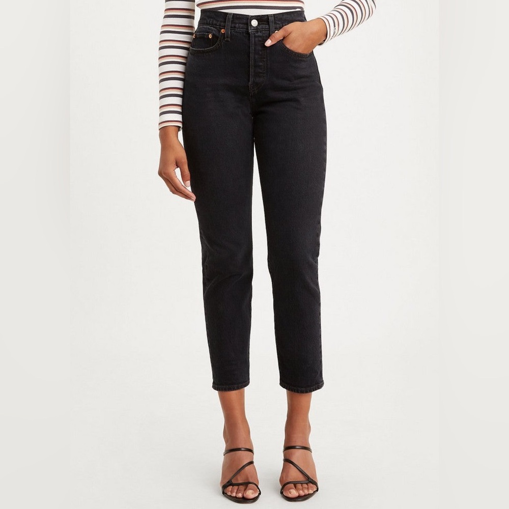 Levi's Wedgie Black Straight Leg Women's Jeans size 30